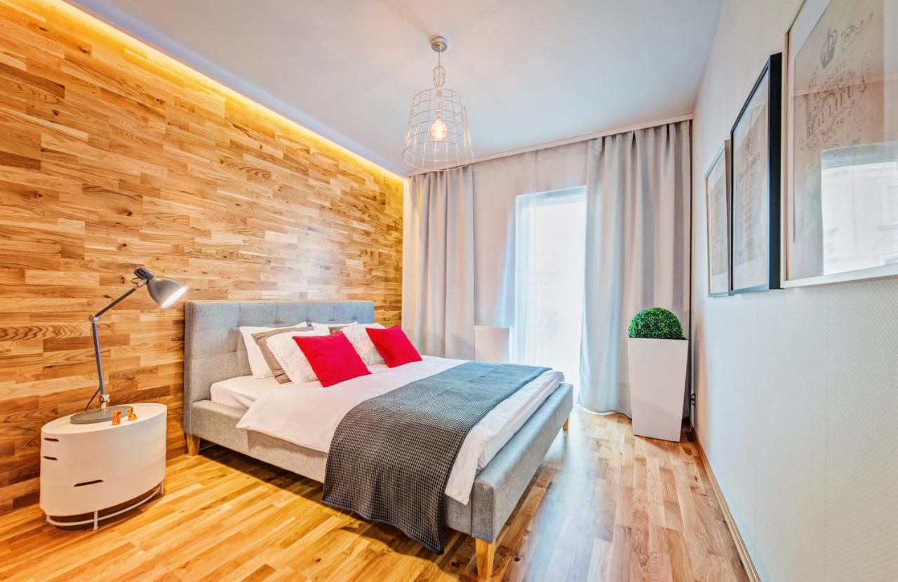 Apartamenty Homely Place Casa Verona - Stary Rynek - Parking Poznan Exterior photo